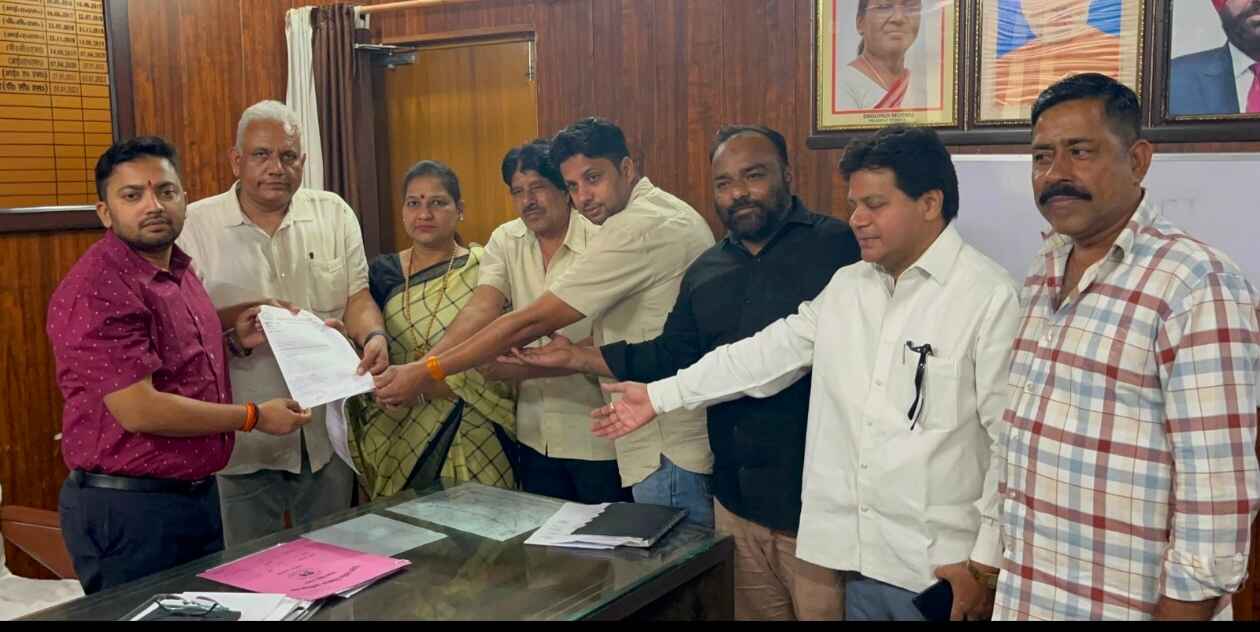 काशीपुर के अल्ली खां में धारा 163 हटाये जाने  की मांग को लेकर कांग्रेसजनों ने एसडीएम को ज्ञापन सौंपा